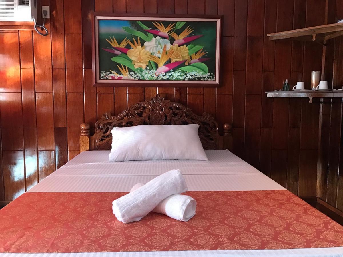 Theresa'S Pension House San Vicente  Esterno foto